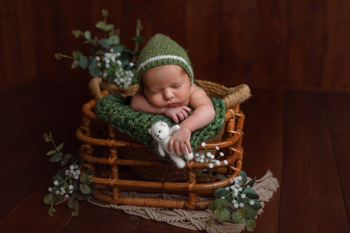 צילומי ניובורן לדוד בן 12 ימים. נטליה רוזמן צלמת הריון ניובורן ילדים ובוק בת מצווה