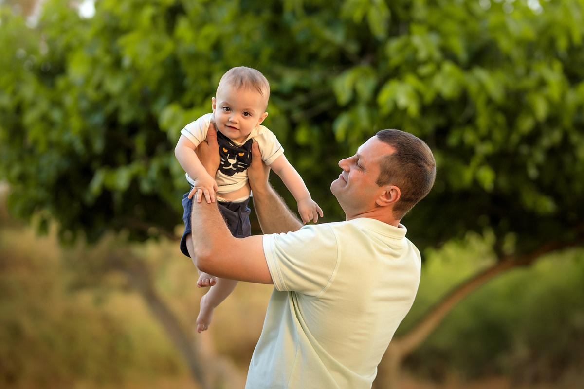 צילומי גיל שנה לשמעון ומכאל. נטליה רוזמן צלמת הריון ניובורן ילדים ובוק בת מצווה