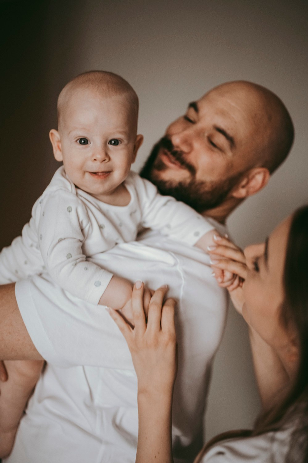 Dusan, Tanja i Luka / porodicno fotografisanje kod kuce. Deciji i porodicni fotograf u Beogradu Oksana Skendzic