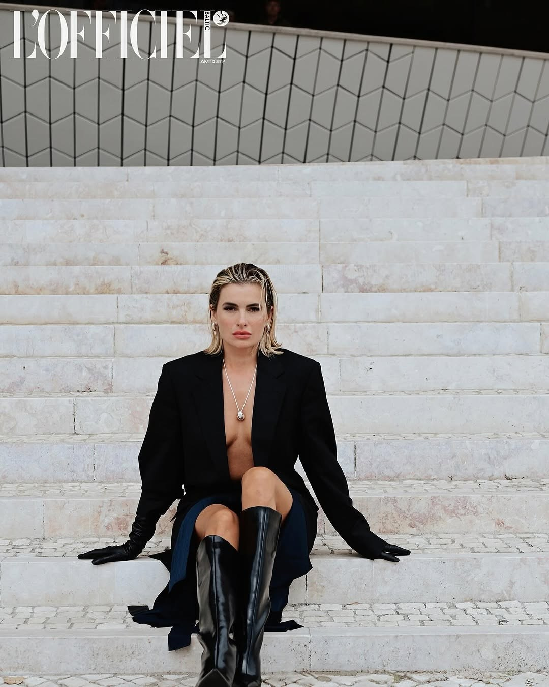 Magazine. Wedding and commercial photographer