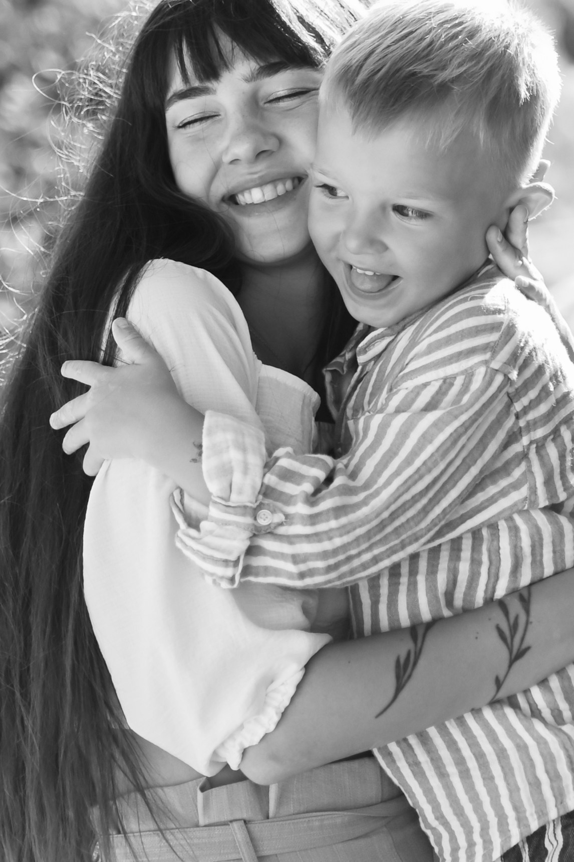 Family Photoshoot in Rhodes. Photographer in Rhodes Island