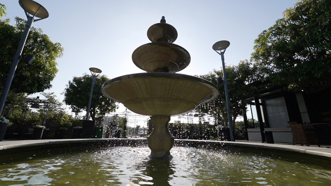 VIA / BASICO. Wedding and events photographers Studio Shalom