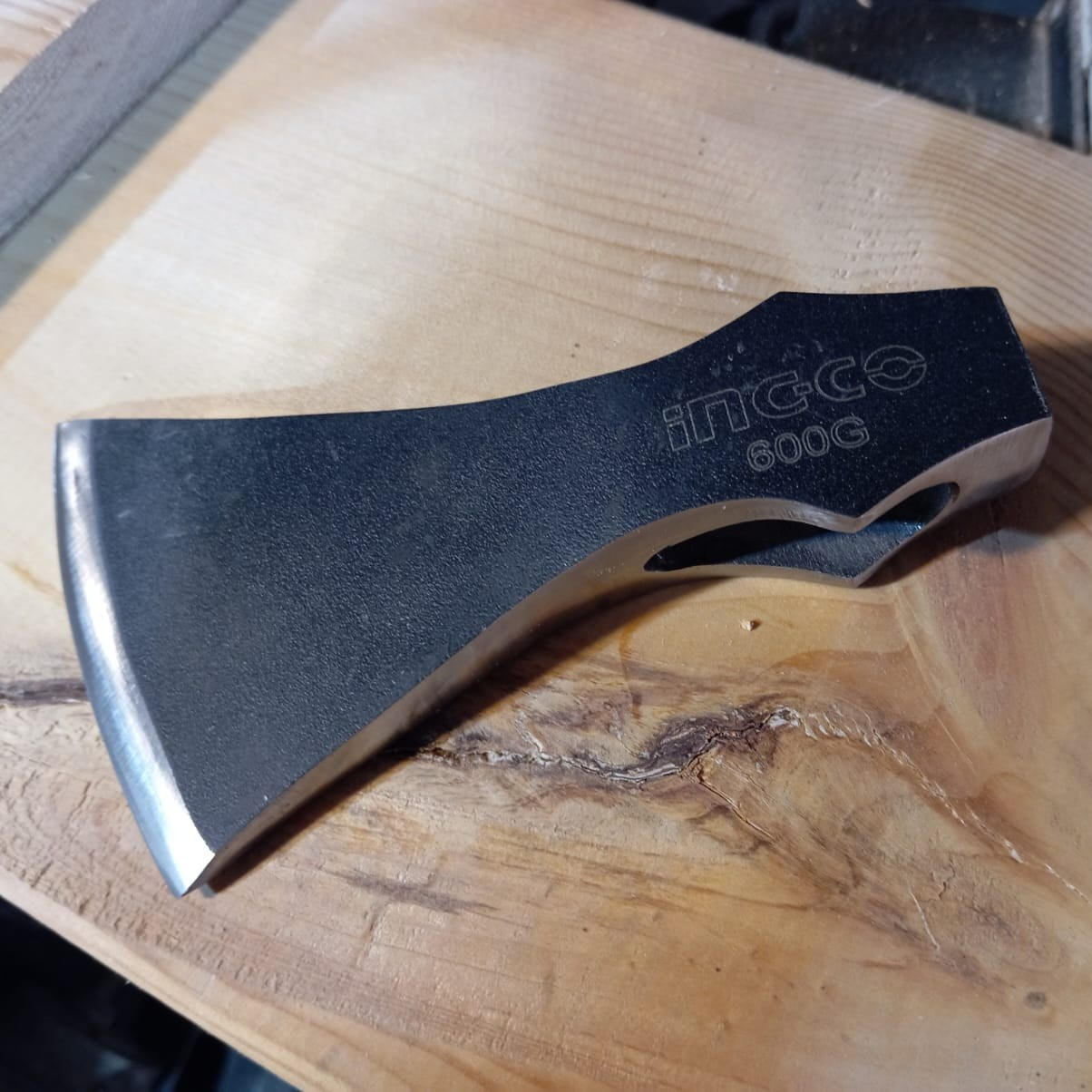 топор с травлением