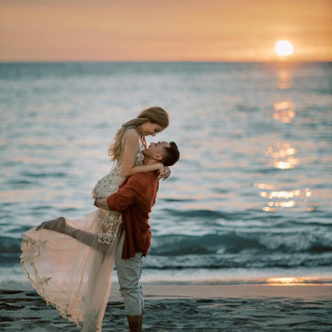 Qura Creative: Personalized, Corporate & Fashion Show Styling, Kits & Agency Collaborations. Qura Creative — A Multidisciplinary Creative House for Styling, Fashion Direction, Photography & Visual Storytelling