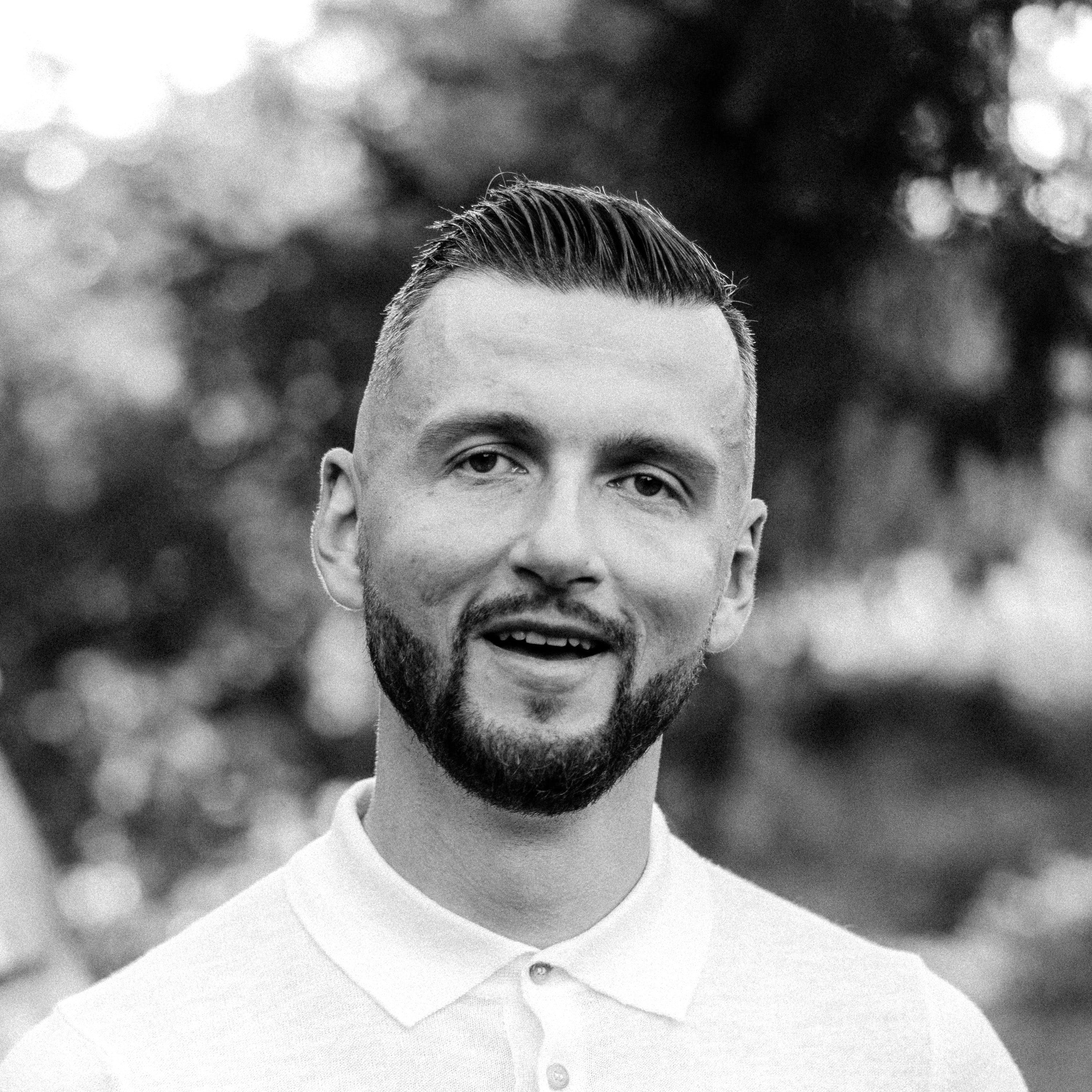 Par mani. Fotogrāfs kāzām, ģimenēm un dažādiem pasākumiem