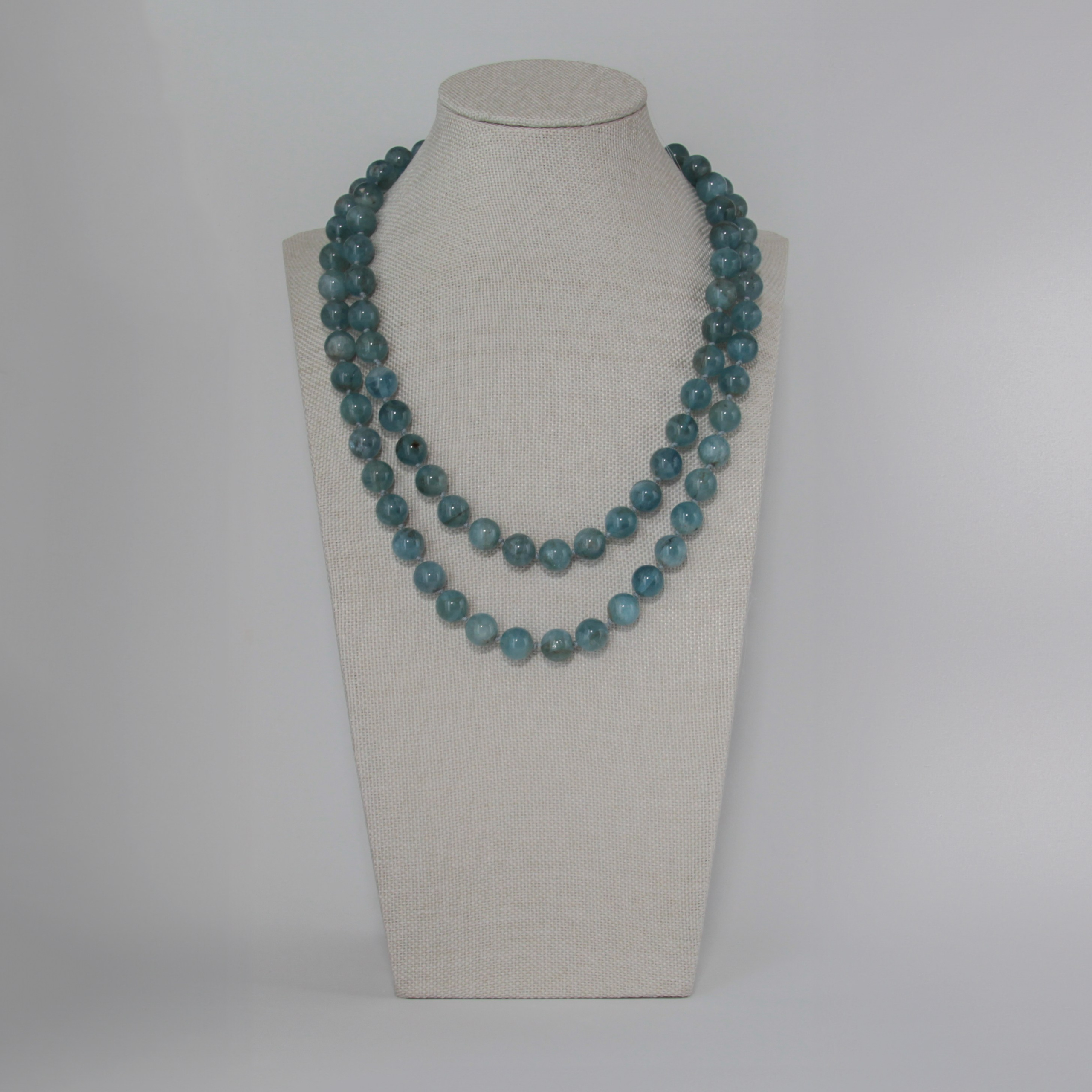 Цвет моря Авторское колье Натуральный аквамарин серебряная застежка The color of the sea Author's necklace Natural aquamarine silver clasp