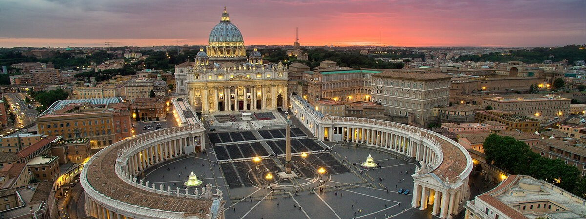 Рим Мистический Таинственные истории и живописный Трастевере Мы встретимся на одной из красивейших площадей Рима, откуда милые улочки выведут нас к площади, где сожгли Джордано Бруно.