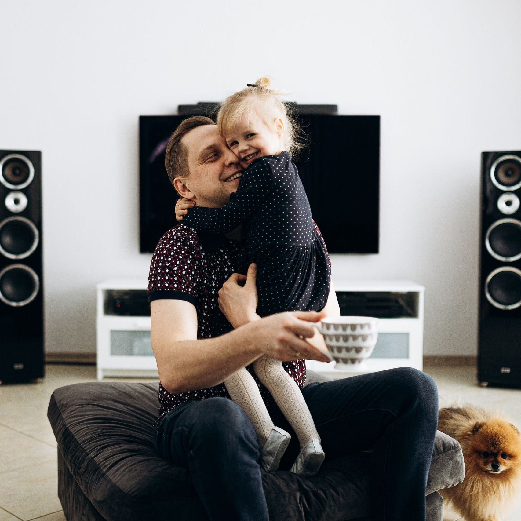 IETEIKUMI ĢIMENES FOTOSESIJAI MĀJĀS (skraidošie bērni)