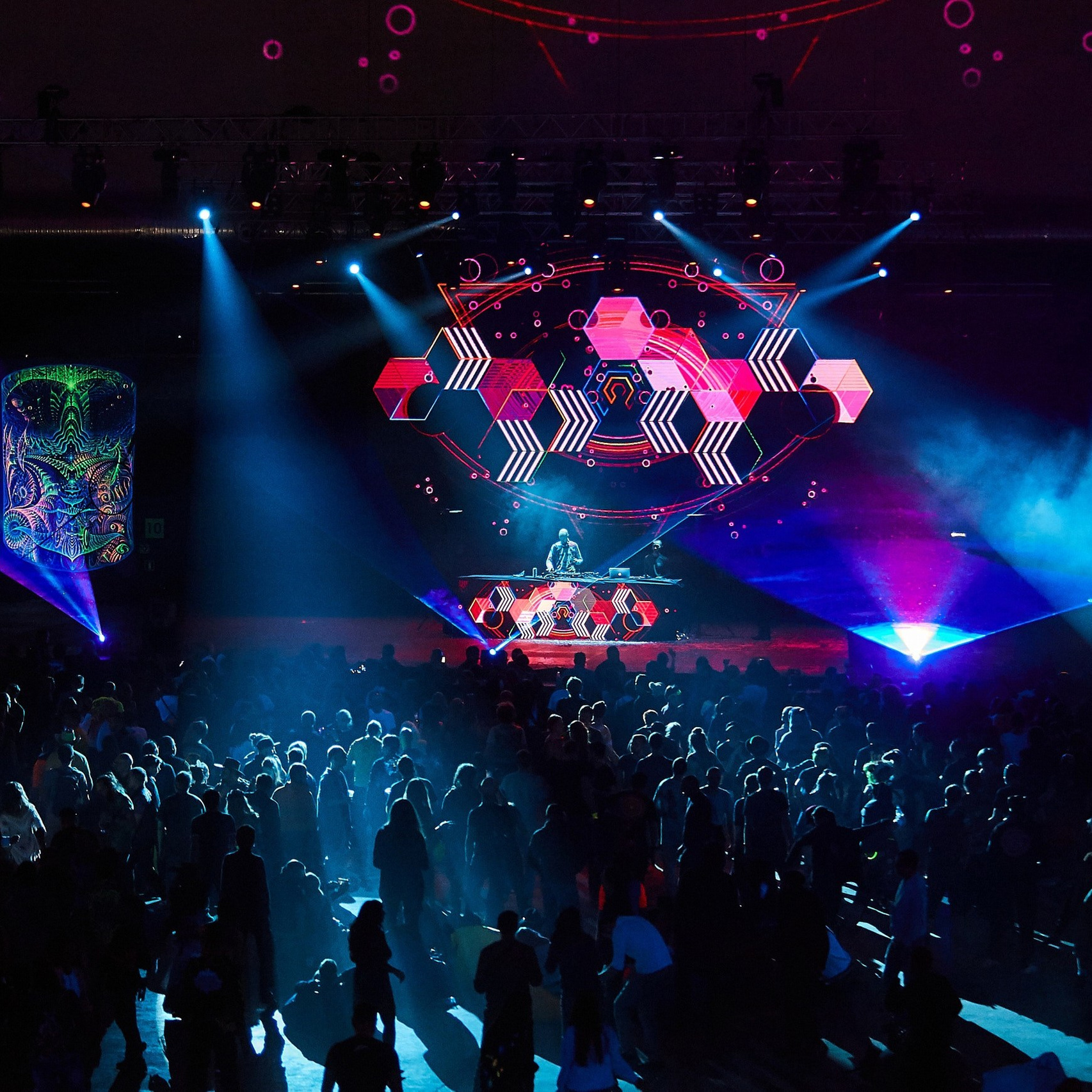 Festival photography with crowd and stage in Berlin — Eventfotografie mit Bühne und Menschenmenge in Berlin | Фотография фестиваля с толпой и сценой в Берлине