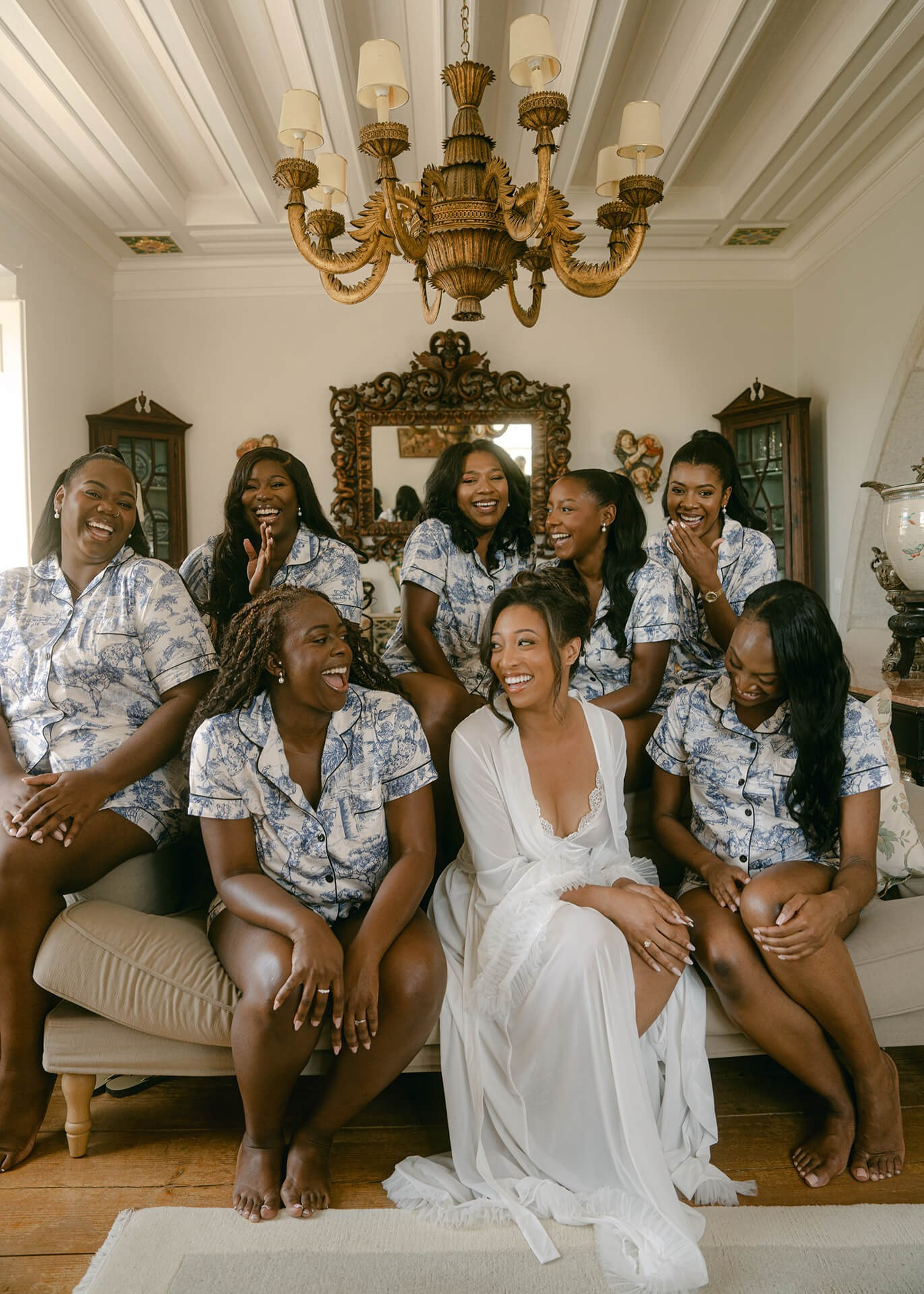 Nigerian Weddings in Italy & Portugal: Ultimate Guide. Wedding photographer in Europe. Based in Italy, Lake Como. Aesthetic elegant story-telling