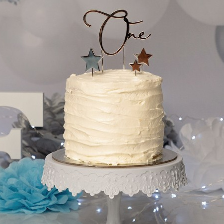 Cake smash session. Newborn and family photographer. Hills District. Sydney