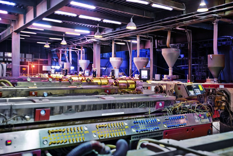 Цех по производству пластикового профиля Plafen.