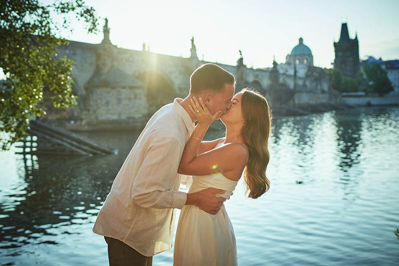 Madi & Aaron’s Prague Proposal | Charles Bridge & Riverside Story