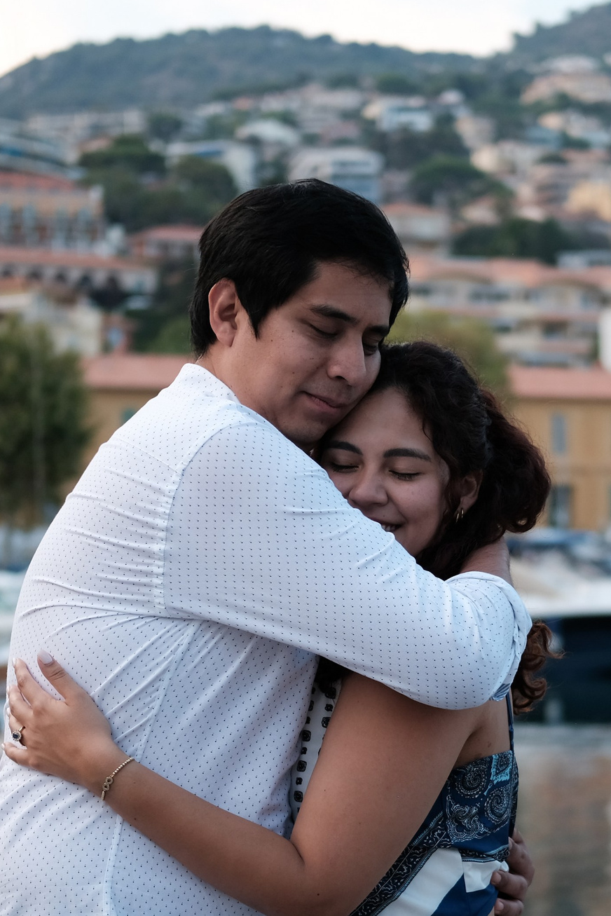 Yulia — portrait, tourist & love story photographer in Paris