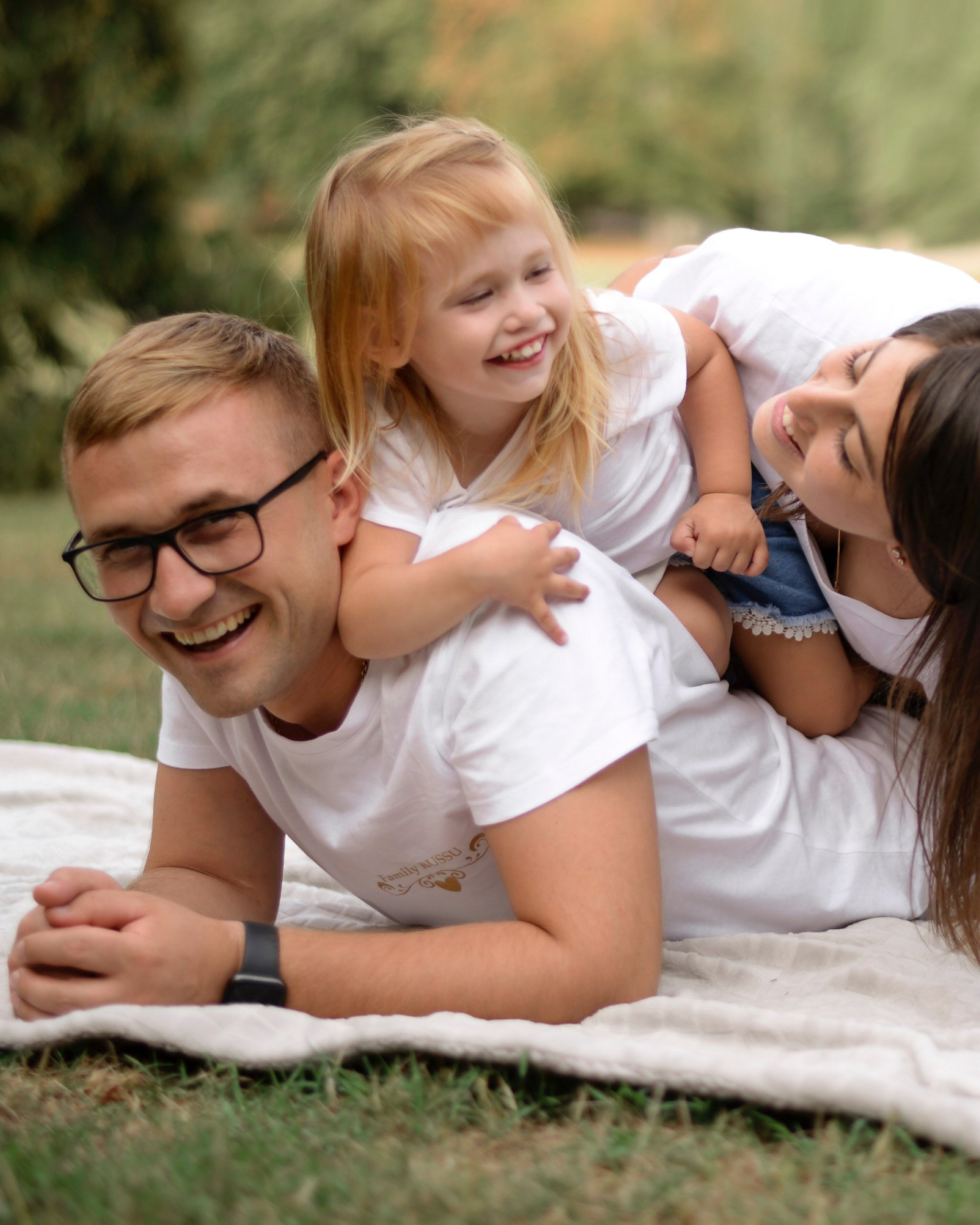 Julia Kuzmovych personal and pregnancy photographer in London