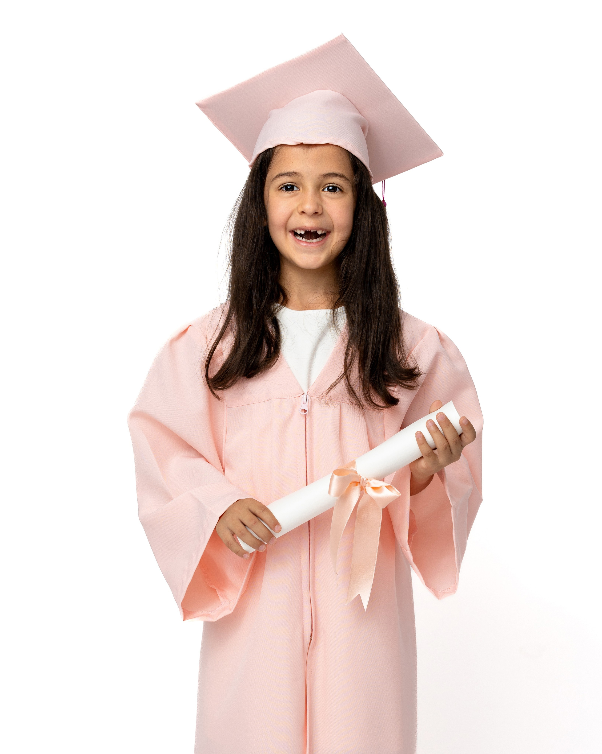 Детска тога и абсолвентска шапка за завършване на детска градина и предучилищна в розов цвят