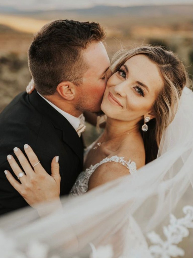 Pachete de&nbsp;servicii foto-video nunta Botoșani- Prețuri-servicii-foto-video-Alin-Chirilă- Pachete-foto-video-profesionale-pentru-nunți-și-botezuri- Servicii-foto-video-accesibile-pentru-evenimente-speciale- Fotografie-și-video-pentru-nunți-botezuri-și-evenimente-Botoșani-. Servicii-foto-video-de-calitate-pentru-toate-ocaziile-Pachete-foto-video-personalizate-pentru-nunți-botezuri-și-evenimente-. Alin-Chirilă-fotograf-și-videograf-profesional-în-Botoșani- Prețuri-accesibile-pentru-servicii-foto-video-de-calitate-. Servicii-foto-video-pentru-evenimente-în-Iași-Suceava-Botoșani-. Fotografie-profesională-pentru-nunți-și-evenimente-la-prețuri-corecte-Pachete-foto-video-pentru-evenimente-speciale-Botoșani-și-Iași- Fotografie-și-videografie-pentru-nunți-și-botezuri-la-prețuri-competitive