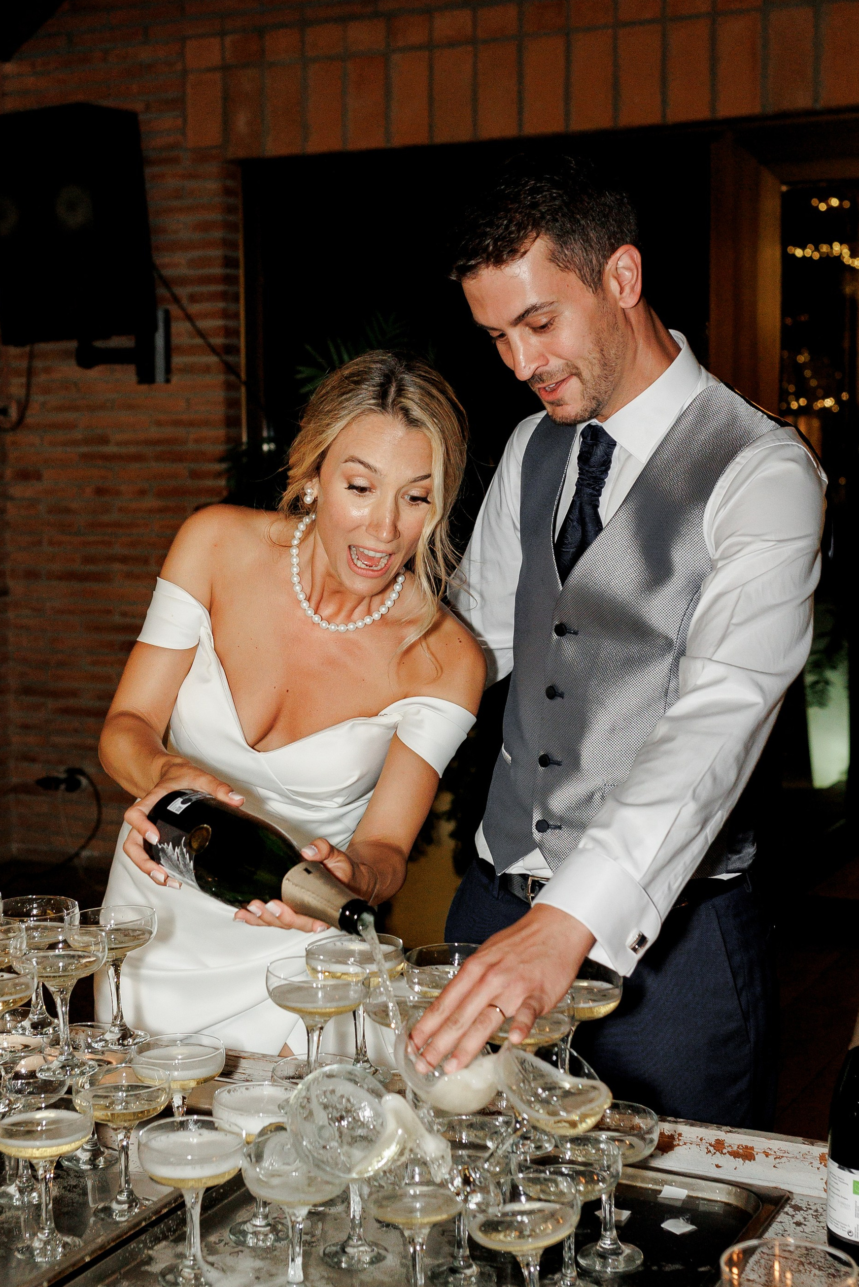 Shampagne fountain on the wedding dinner in Barcelona 
