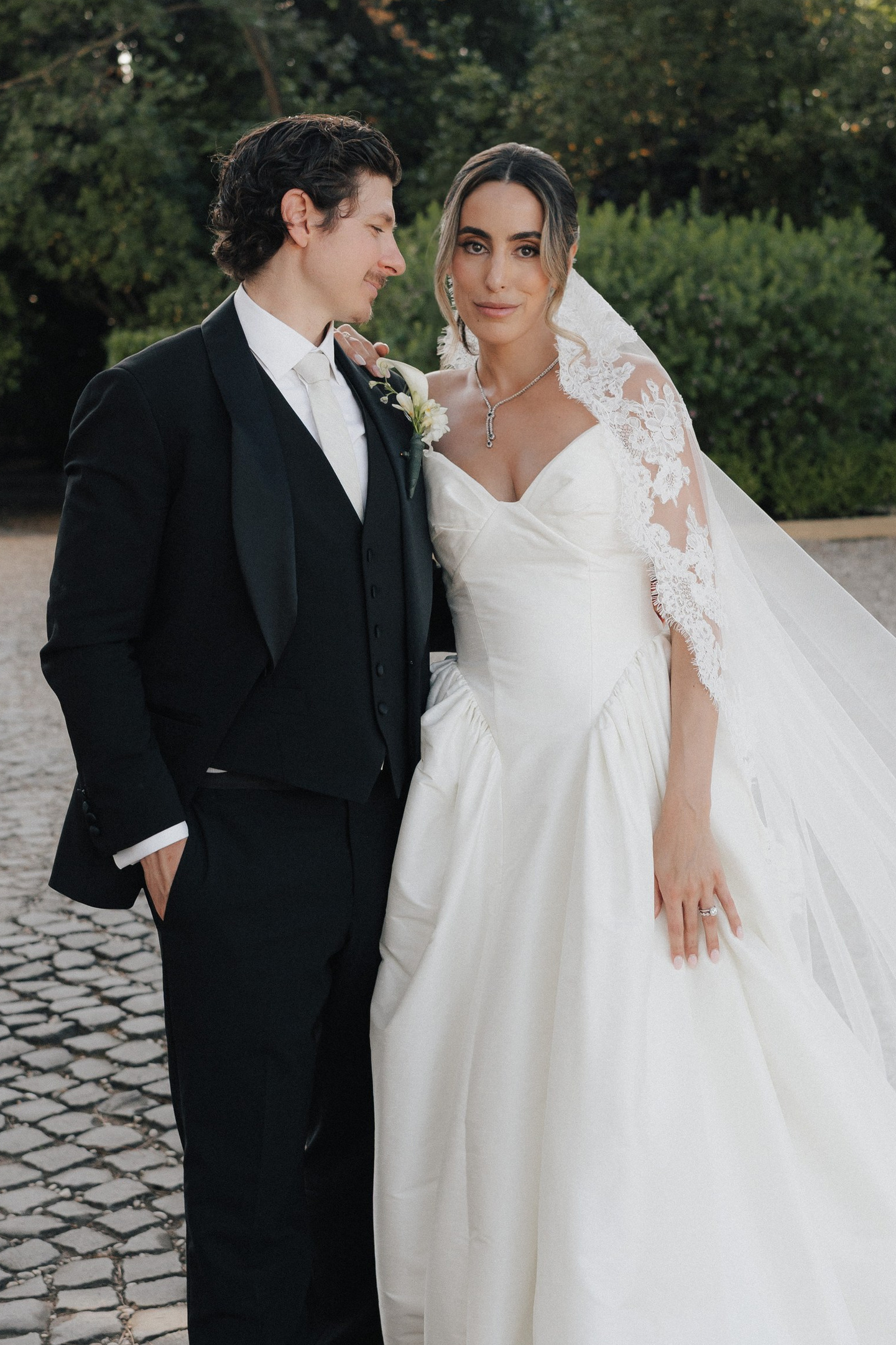 Bridal makeup & hairstyle services by Kate Lisi. Makeup artist and hairstylist in Rome Italy | Kate Lisi