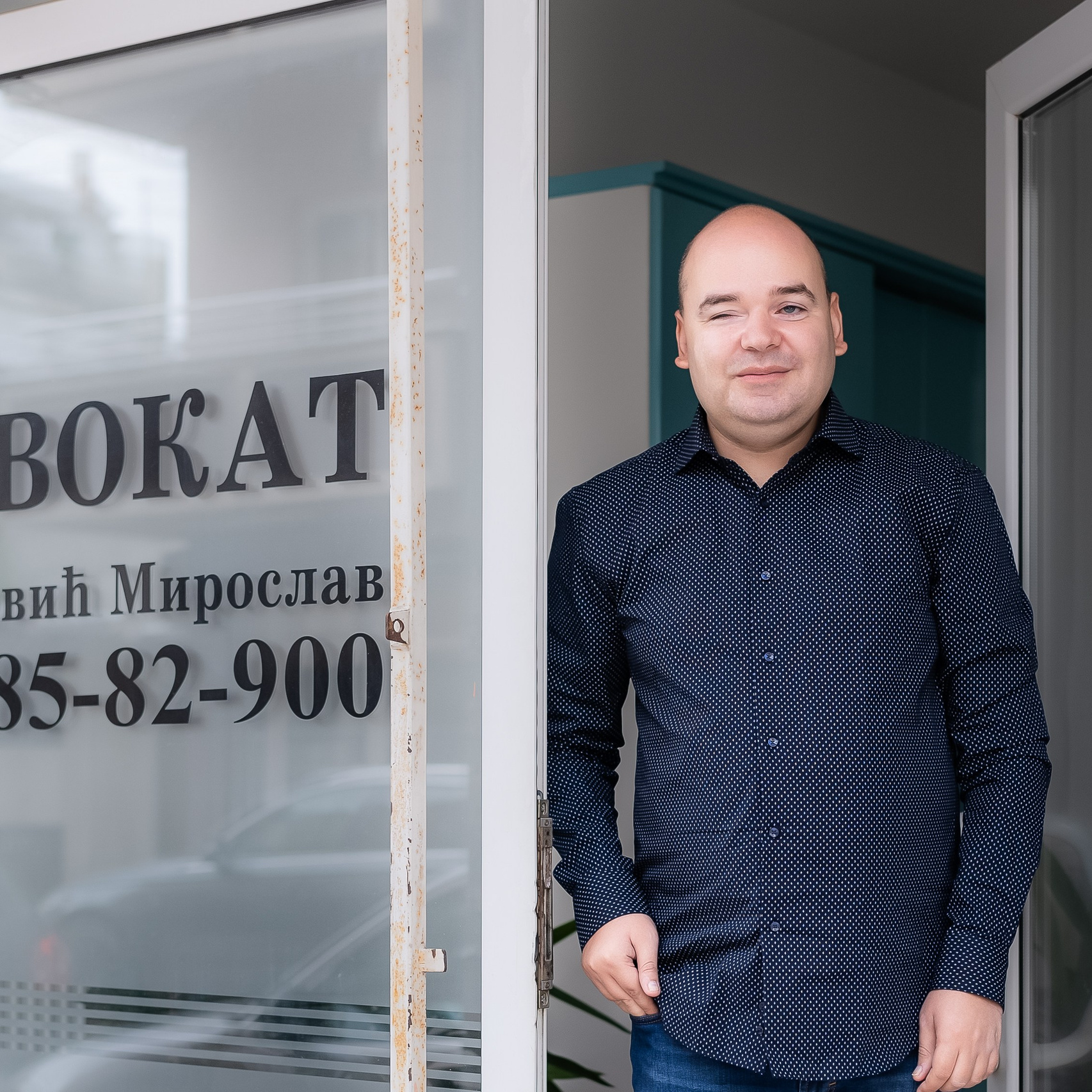 Staša Komatina — fotograf u Beogradu za brendove, portrete i proslave. Profesionalna Fotografija Beograd — Staša Komatina