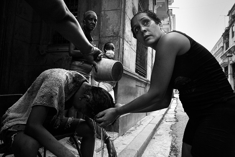 © Manuel Almenares / Afro-ditas