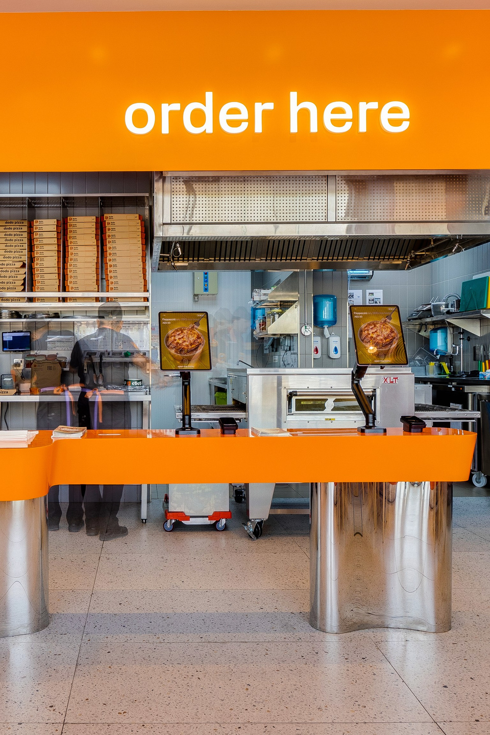 Real Estate Photography in Dubai — Interiors, Exteriors, Listings & Rental Visuals. Hotel Photographer in Dubai — Interiors & Commercial by Oleg Novikov