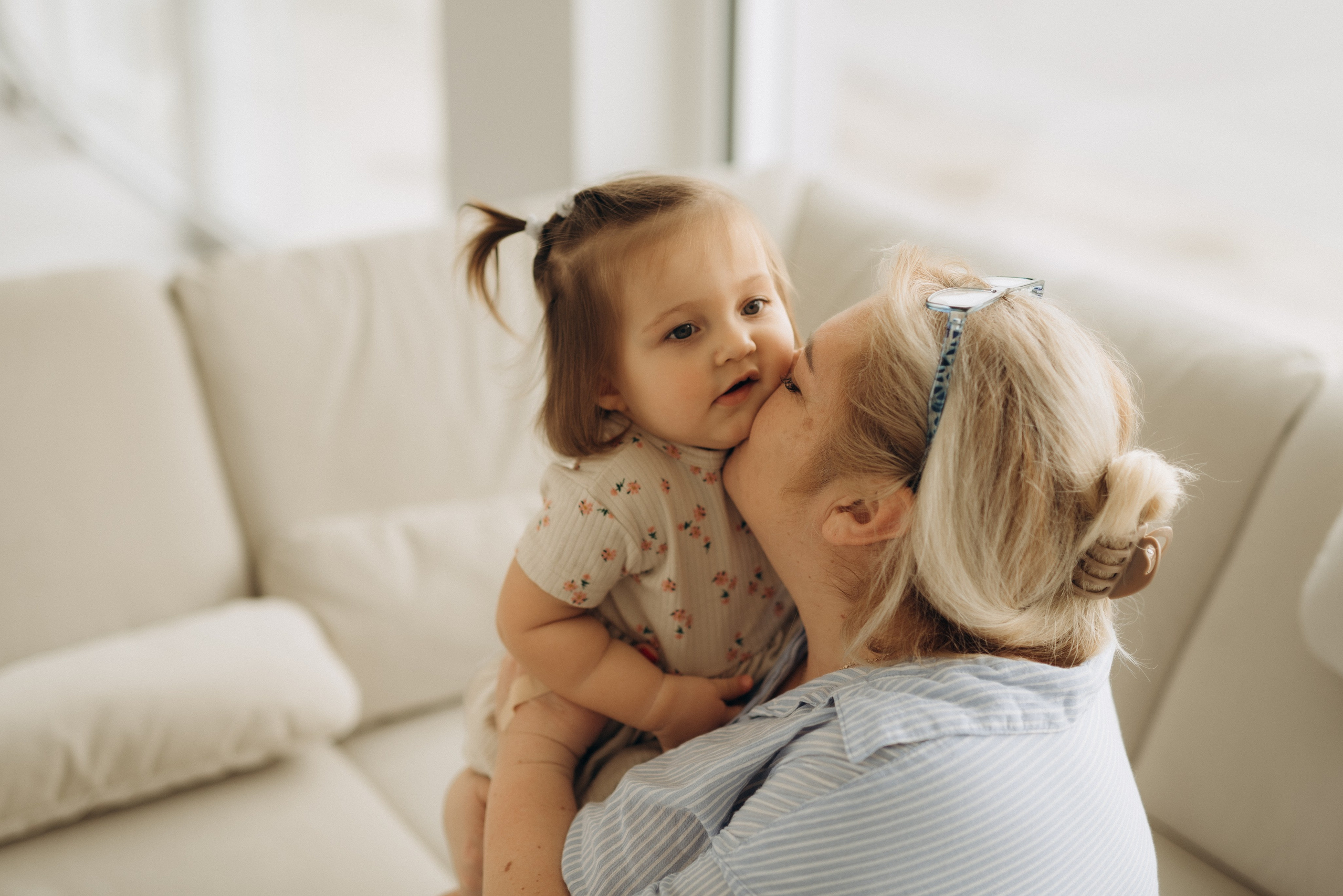 Familienfotoshooting bei ihnen zu Hause oder Outdoor. Newborn und Baby Shooting in Oberösterreich, Linz, Linz Land