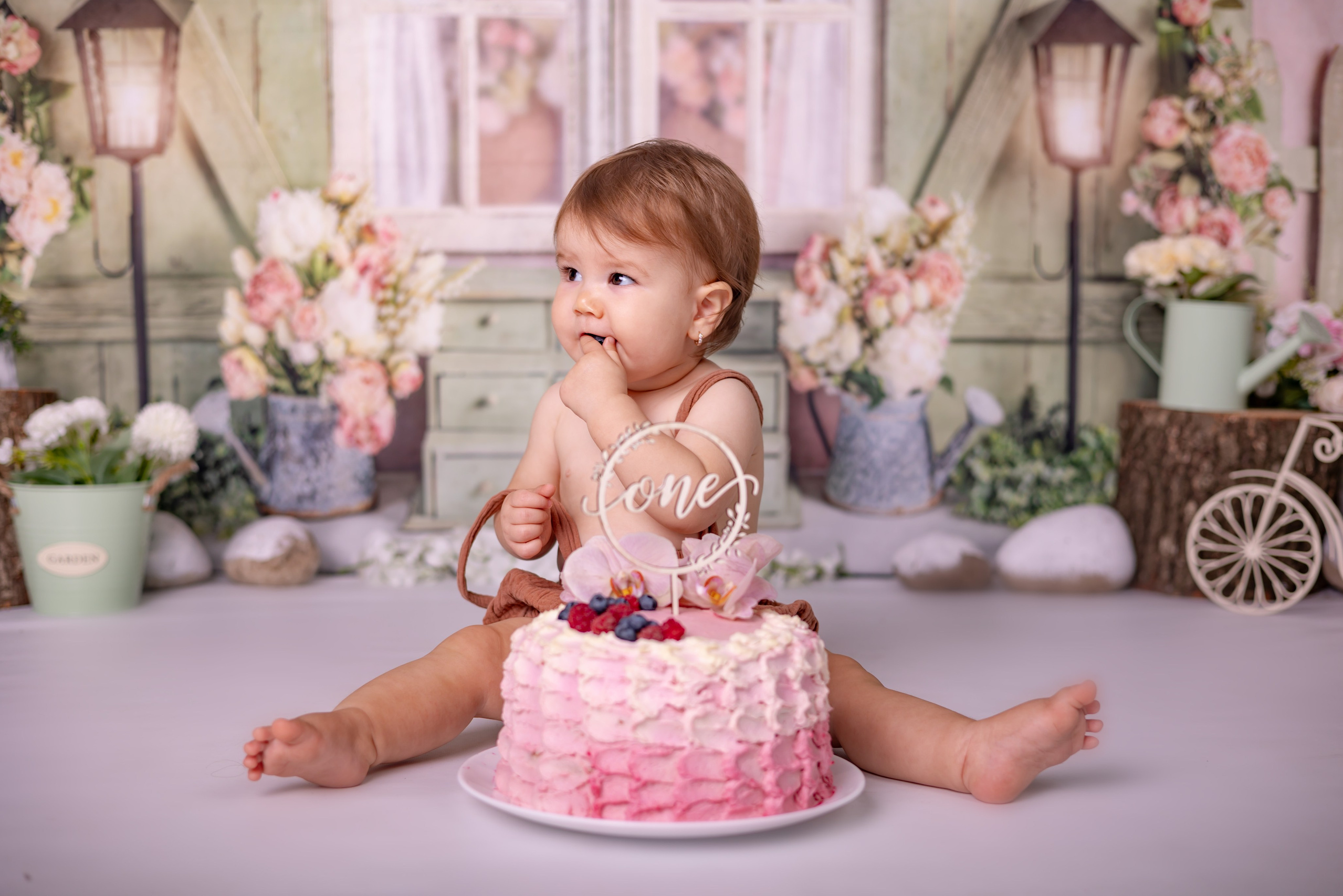 SMASH THE CAKE. FOTOGRAFUL LUI MATEI