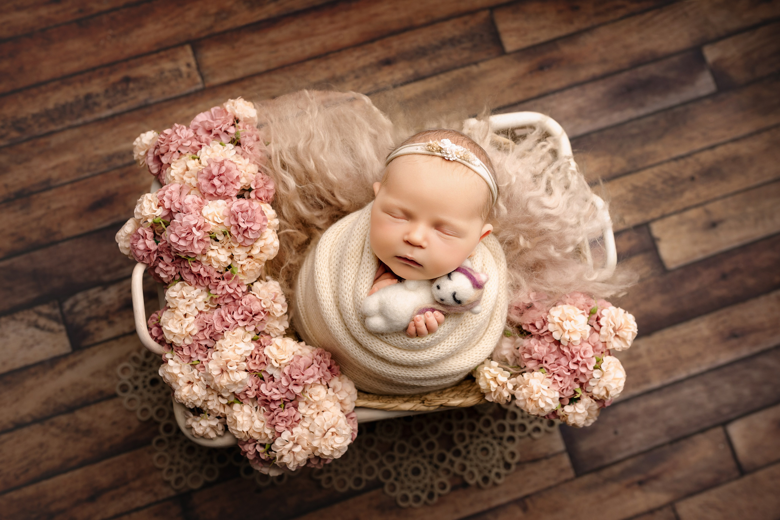 Esu Aleksandra naujagimių ir kudikių fotografė iš Vilniaus