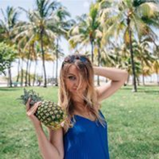 Reviews. Elena Kukhareva