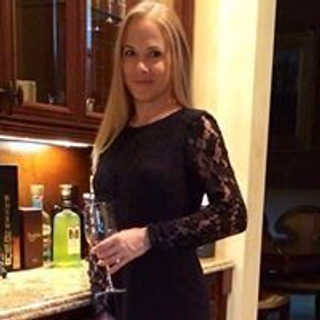 Reviews. Elena Kukhareva