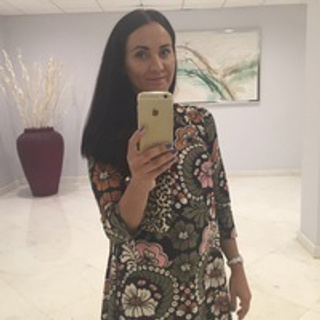 Reviews. Elena Kukhareva