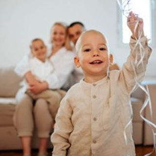 VAŠI UTISCI. Dečiji i porodični fotograf