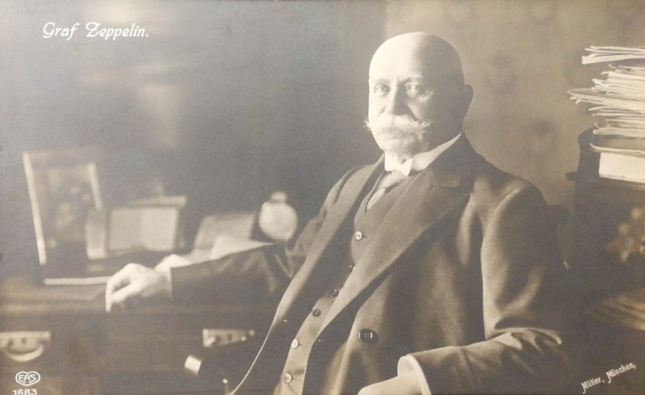 старинная открытка граф Цеппелин 