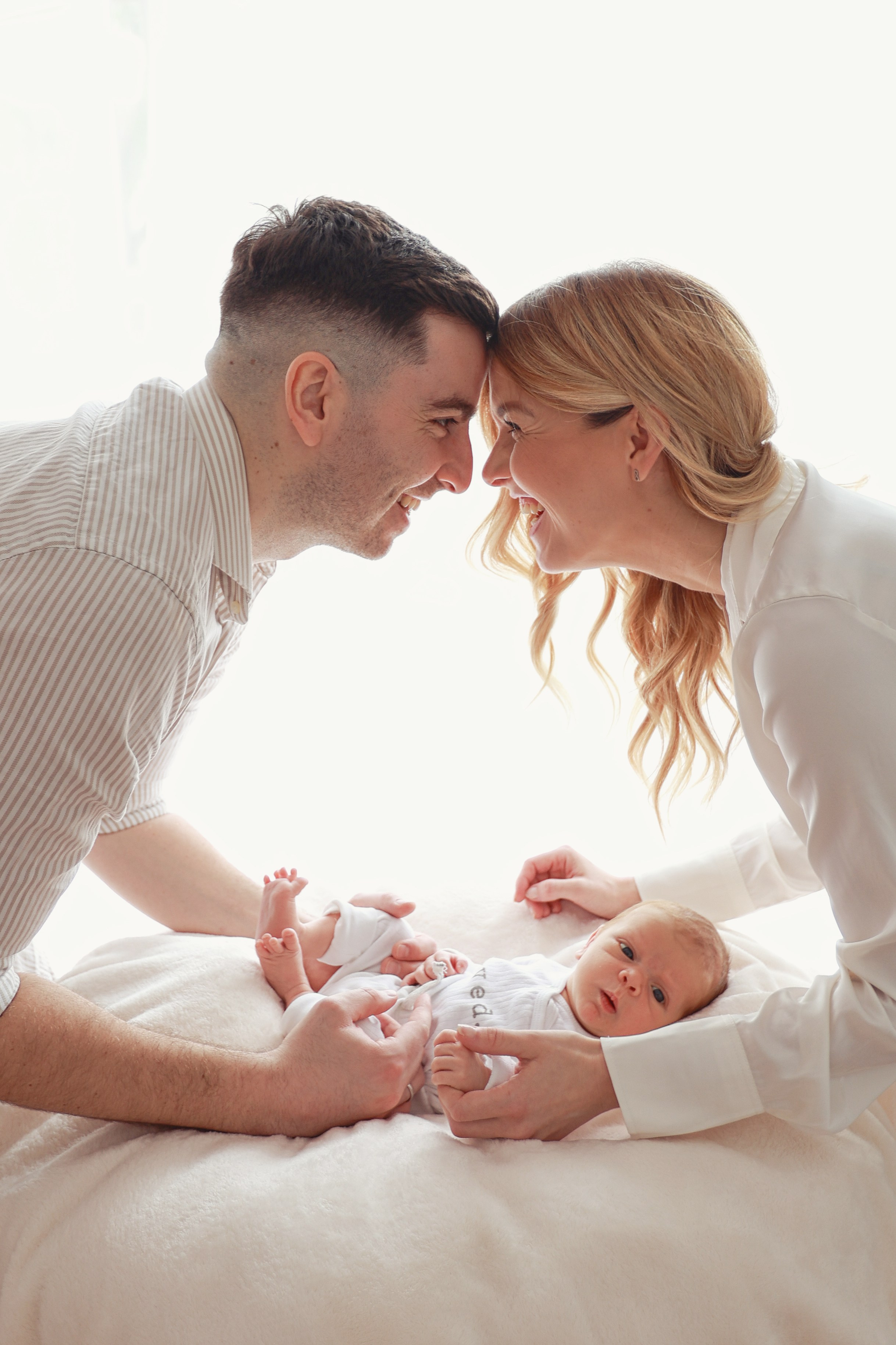 Contact. Daria Dmitrieva Newborn Photographer in Serbia