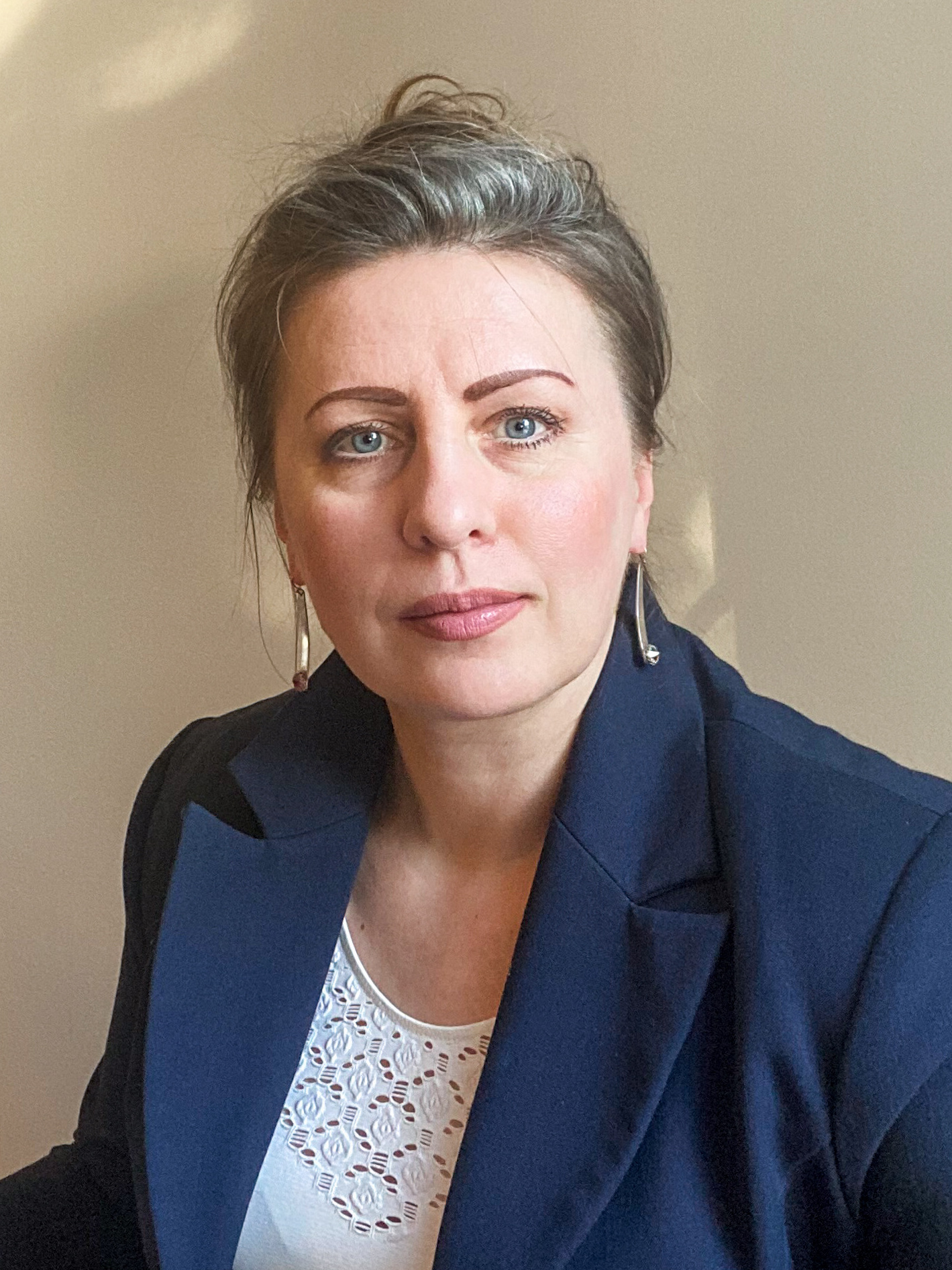 Contacts. Wedding, family, portrait and brands photography in Kingston, ON