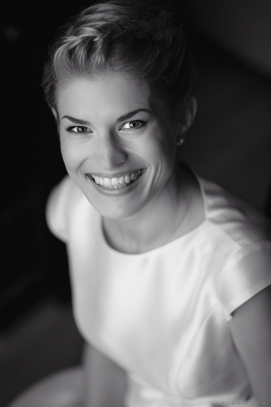 Dokumentāla stila kāzu fotogrāfs ar kuru būs viegli un patīkami