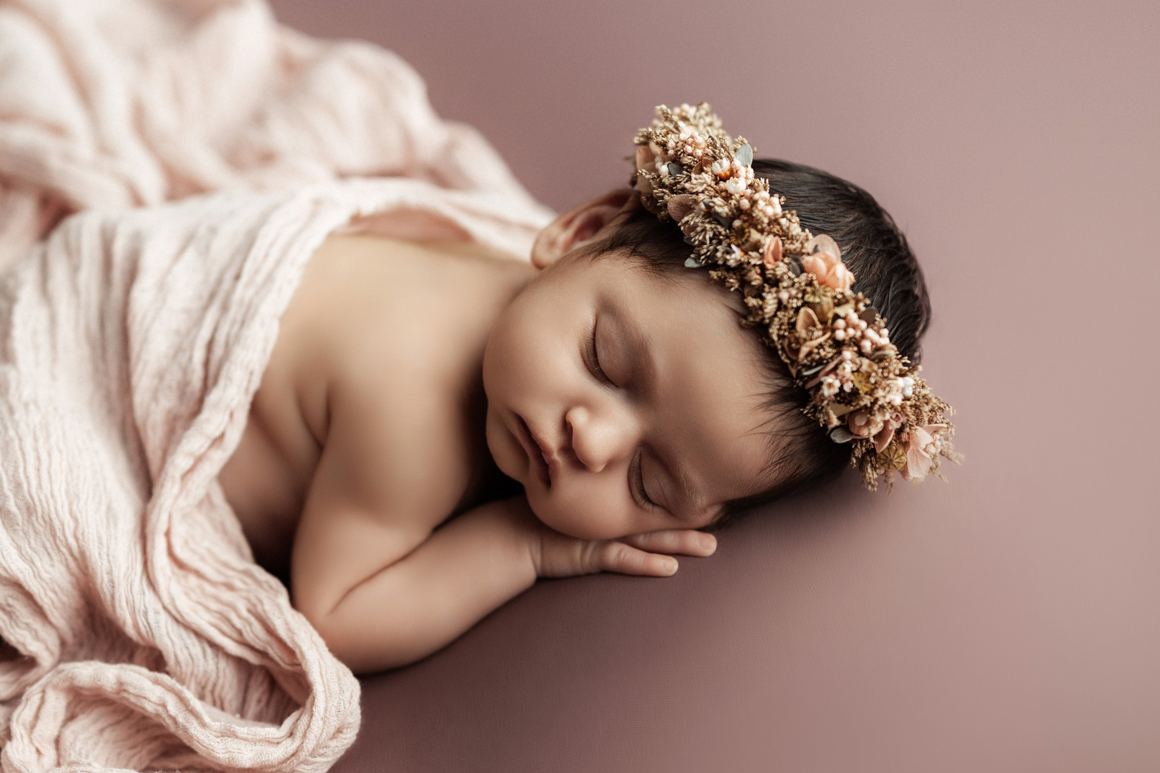 Info. Newborn, kids, family photographer based near Zurich, Switzerland