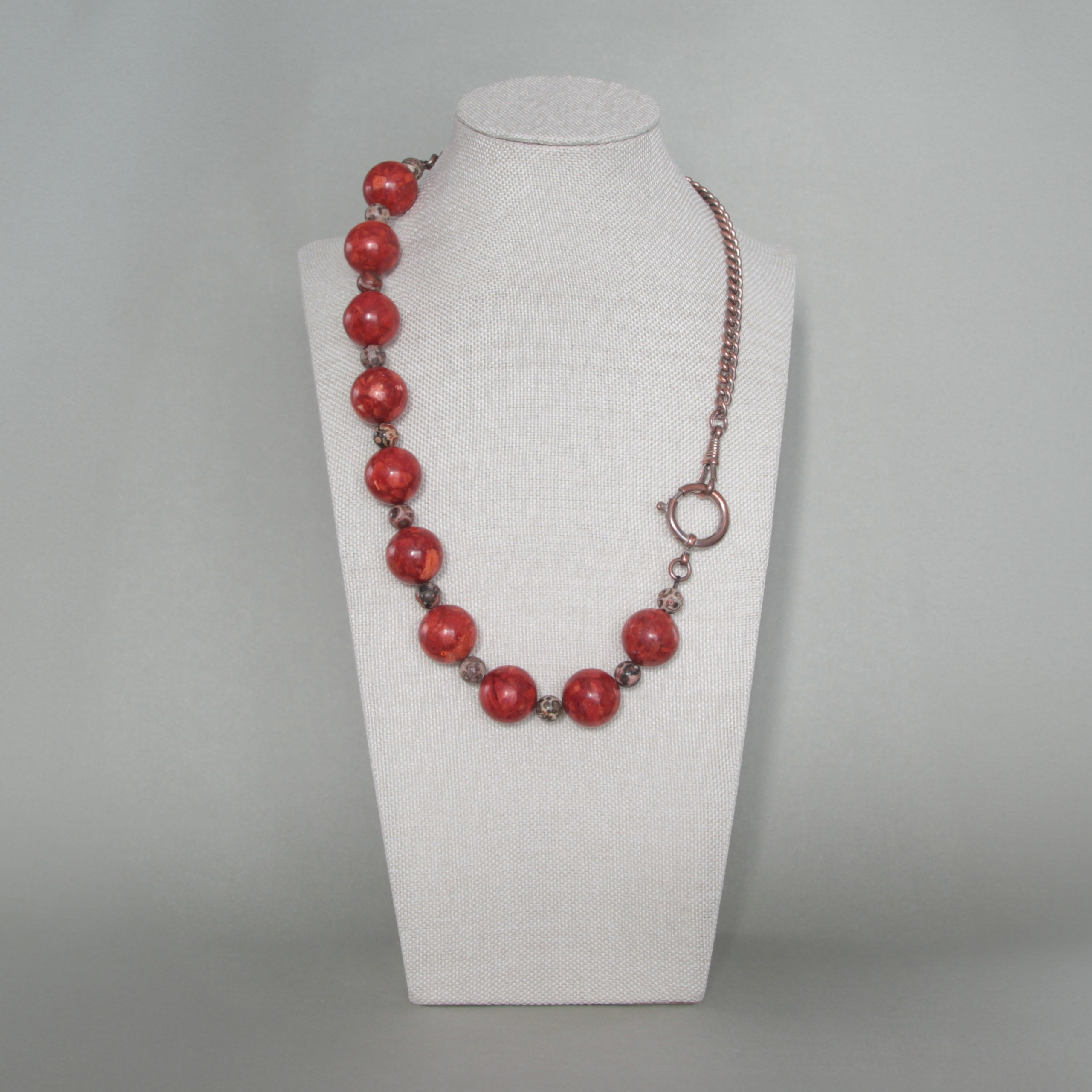 Modern Jewelry. Современнные и актикварные украшения в Барселоне, Москве и Санкт-Петербурге