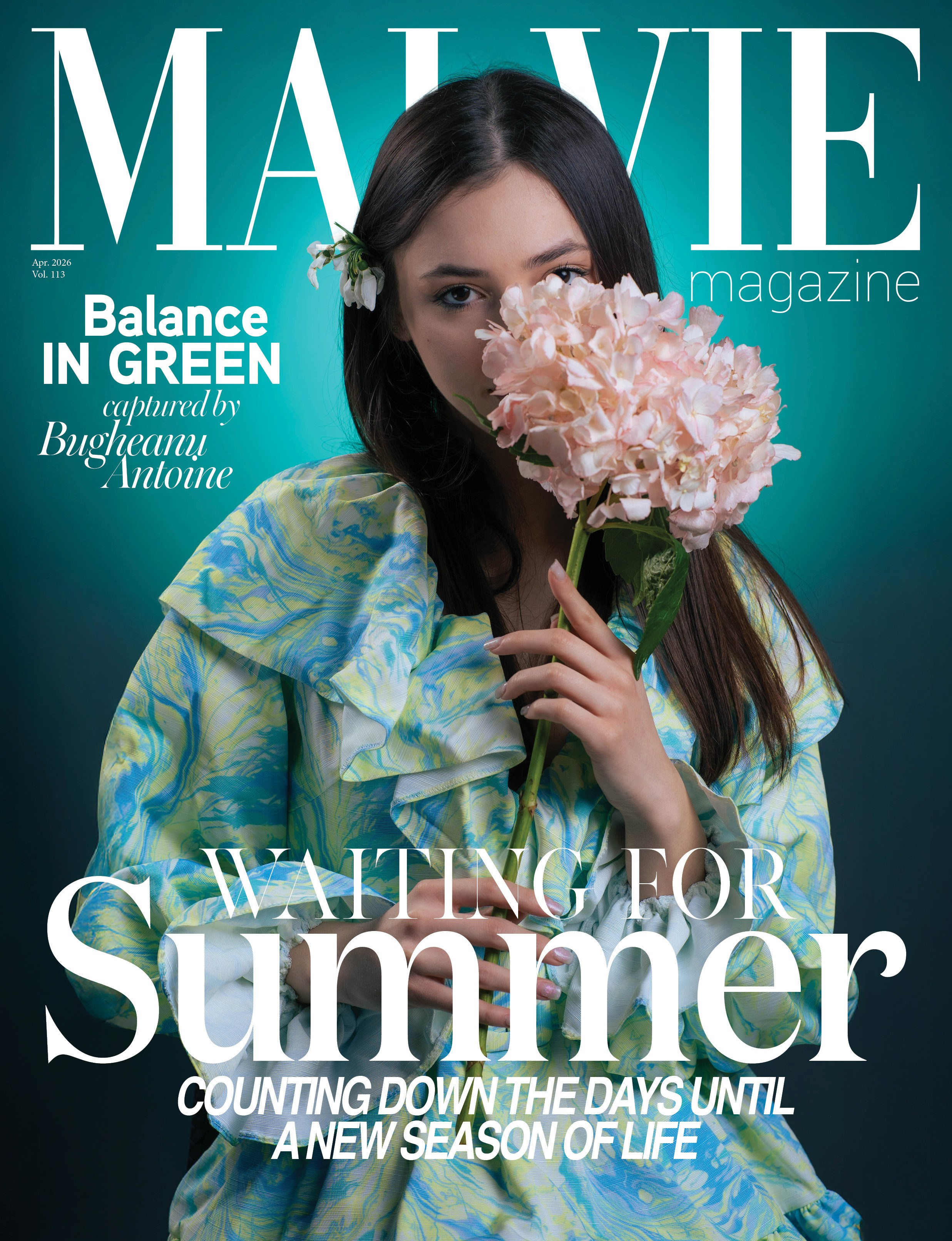 Copertă de revistă fashion cu portret editorial, fotografiată de Antoine Bugheanu