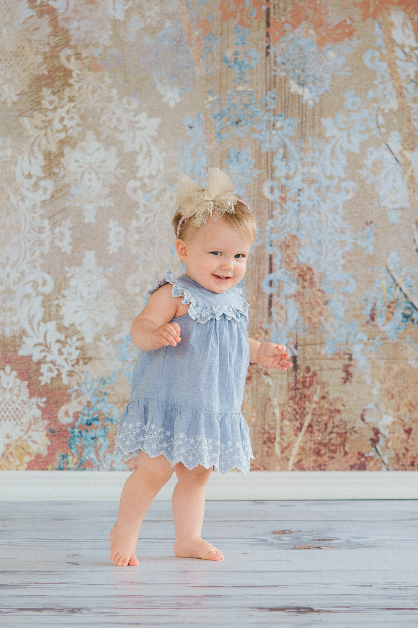 Perhekuvaus Helsingissä studiossa + kakun tuhoaminen