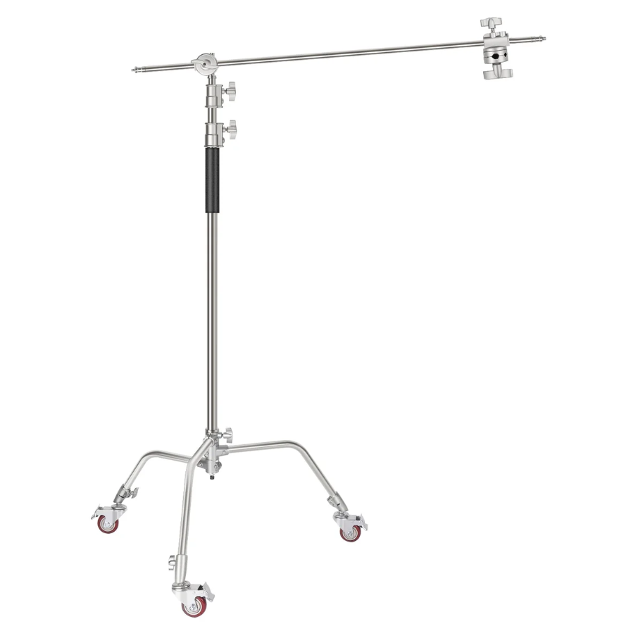 Списък на оборудването на фотостудио Gumerov Studio в София. Gumerov Studio — Фото и видео студио под наем в София