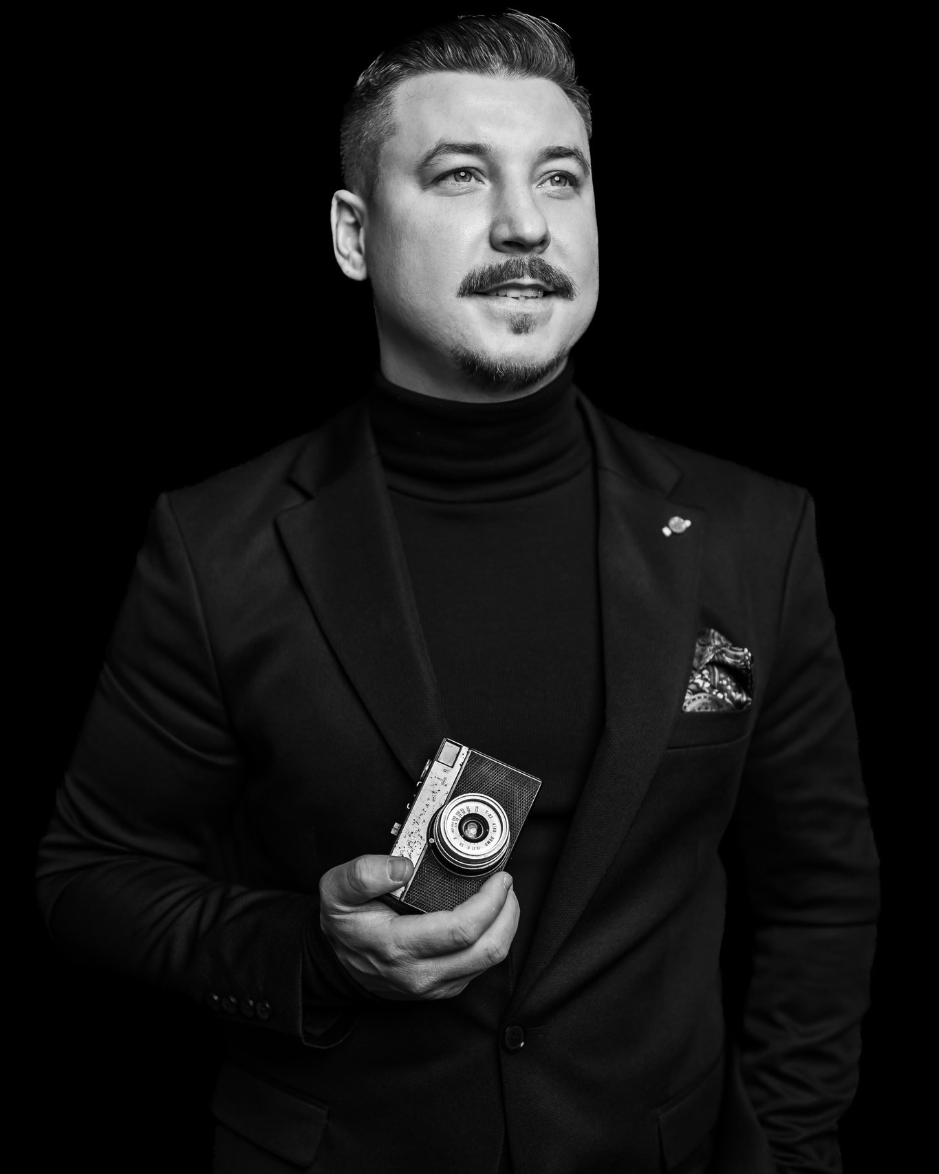 DESPRE MINE. Robert Blaj - Fotograf Nuntă Iași