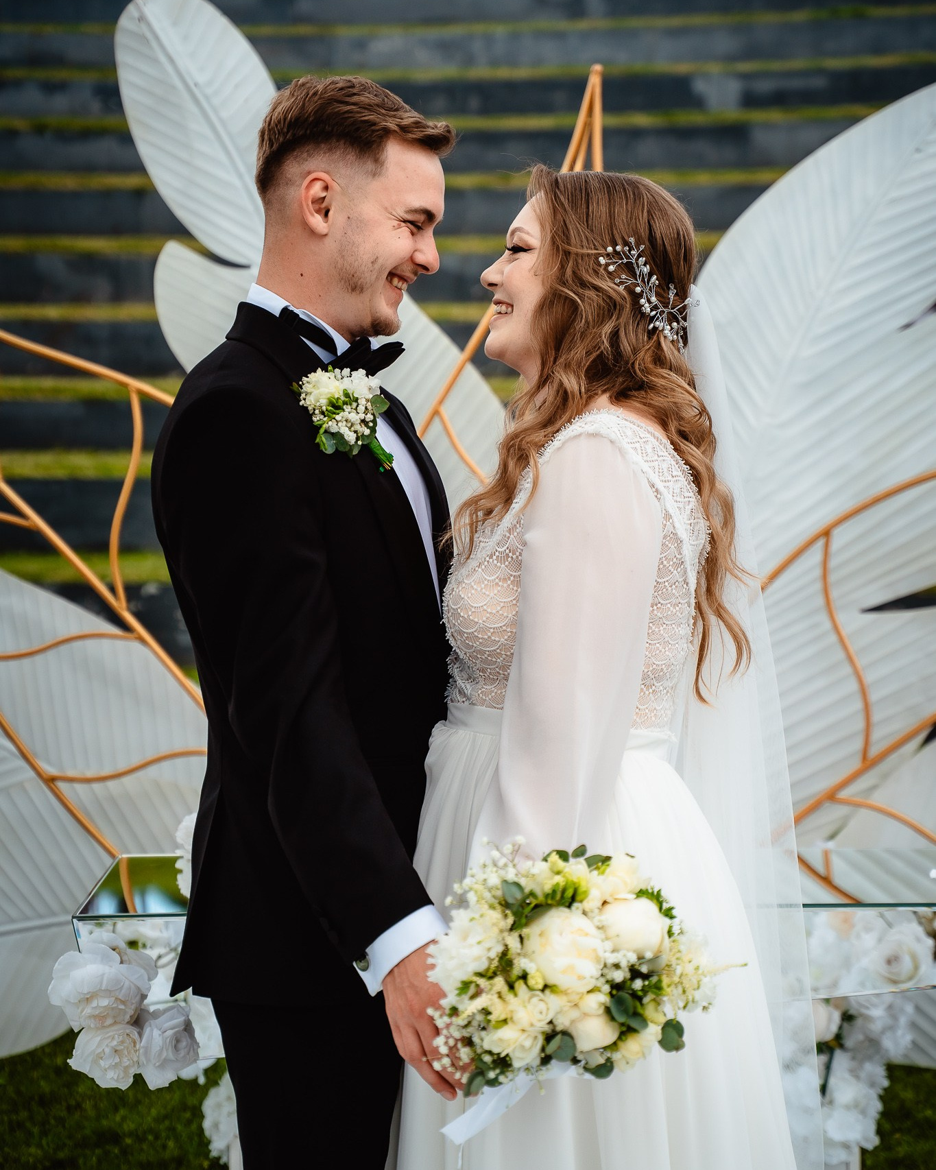 Cadru miri si priviri 