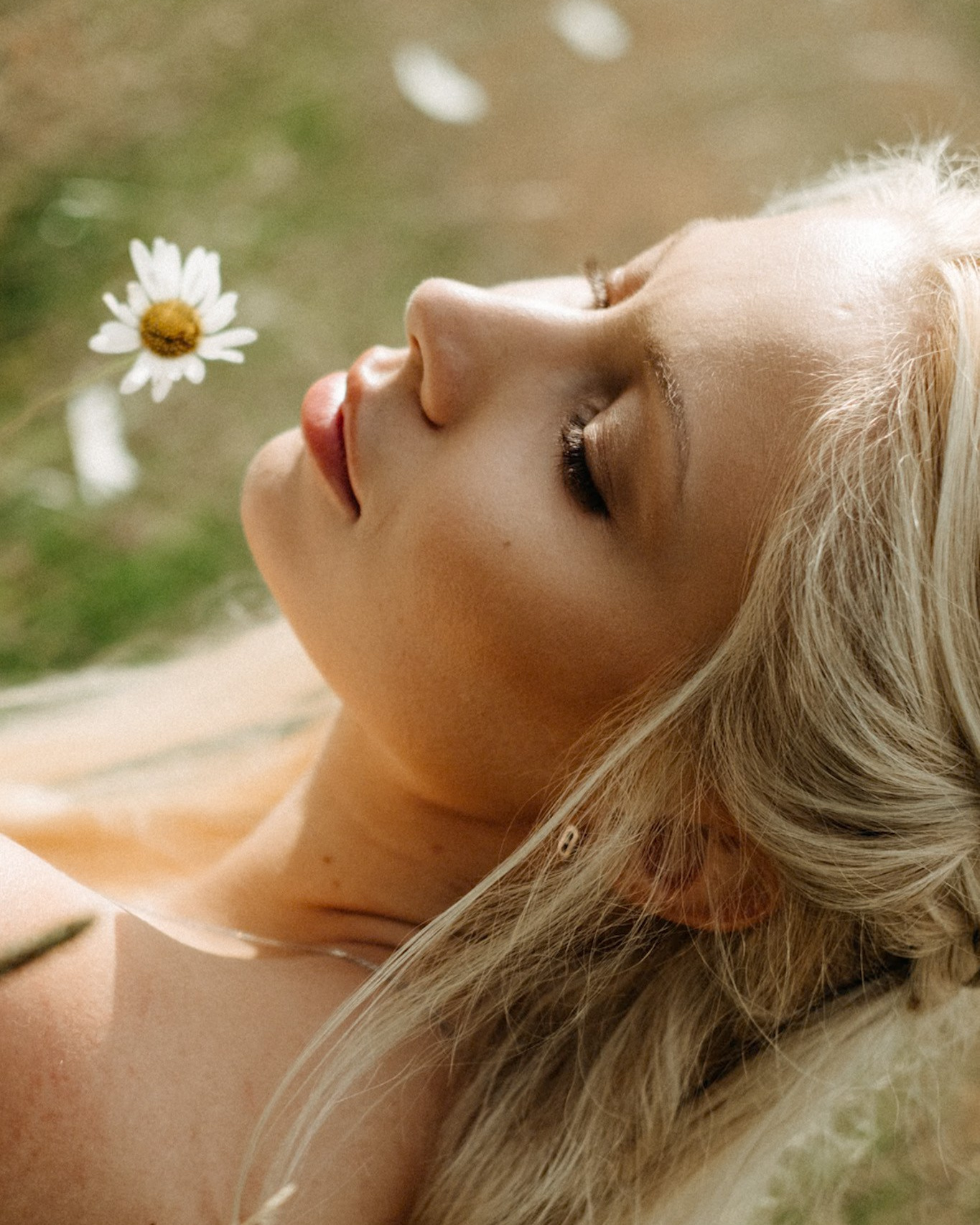 Price & Info. Outdoor Portrait Photographer in Georgia — Gudauri & Kazbegi | Irina Beniaidze