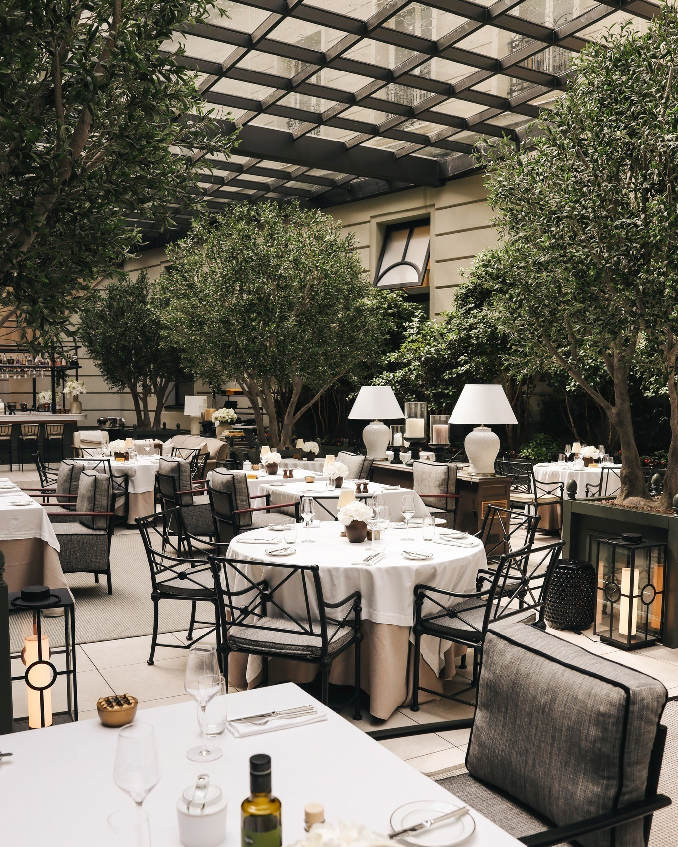 Urbane lokacije za fotografisanje mladenaca u Beogradu: 5 predloga blizu centra i reke. Fotograf za venčanja Beograd | Mandic Weddings