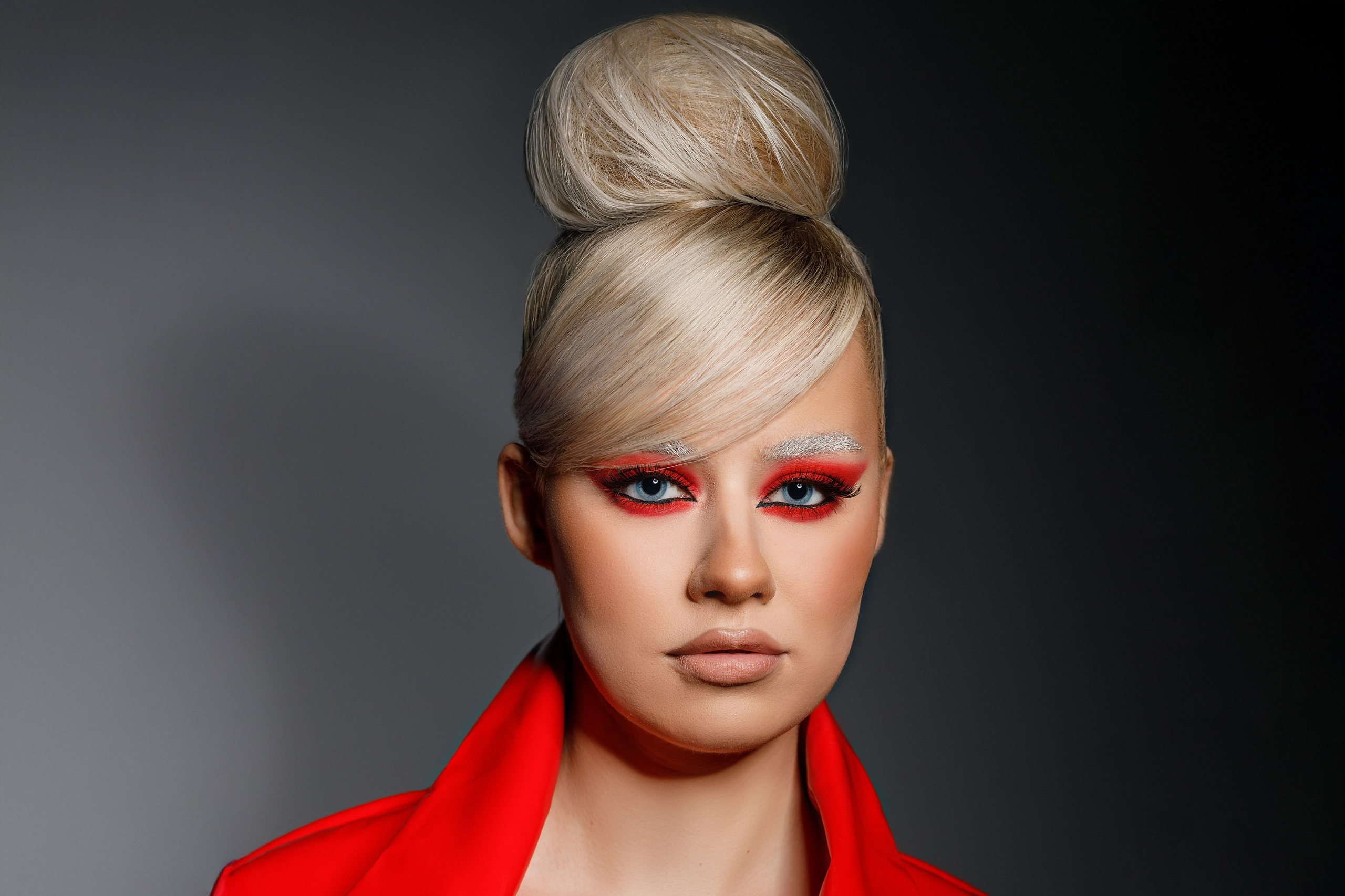 PORTFOLO. Profesionalus fotografas Vilniuje. Asmeninės ir šeimos fotosesijos, vestuvių, krikštynų bei renginių fotografavimas, produktų fotografija