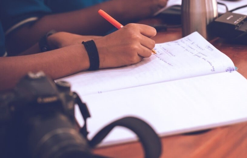 Cum să vă Simțiți Relaxați și Naturali în Fotografiile de Nuntă. MDimaFotoStudio. Fotograf de nuntă, evenimente private și de familie