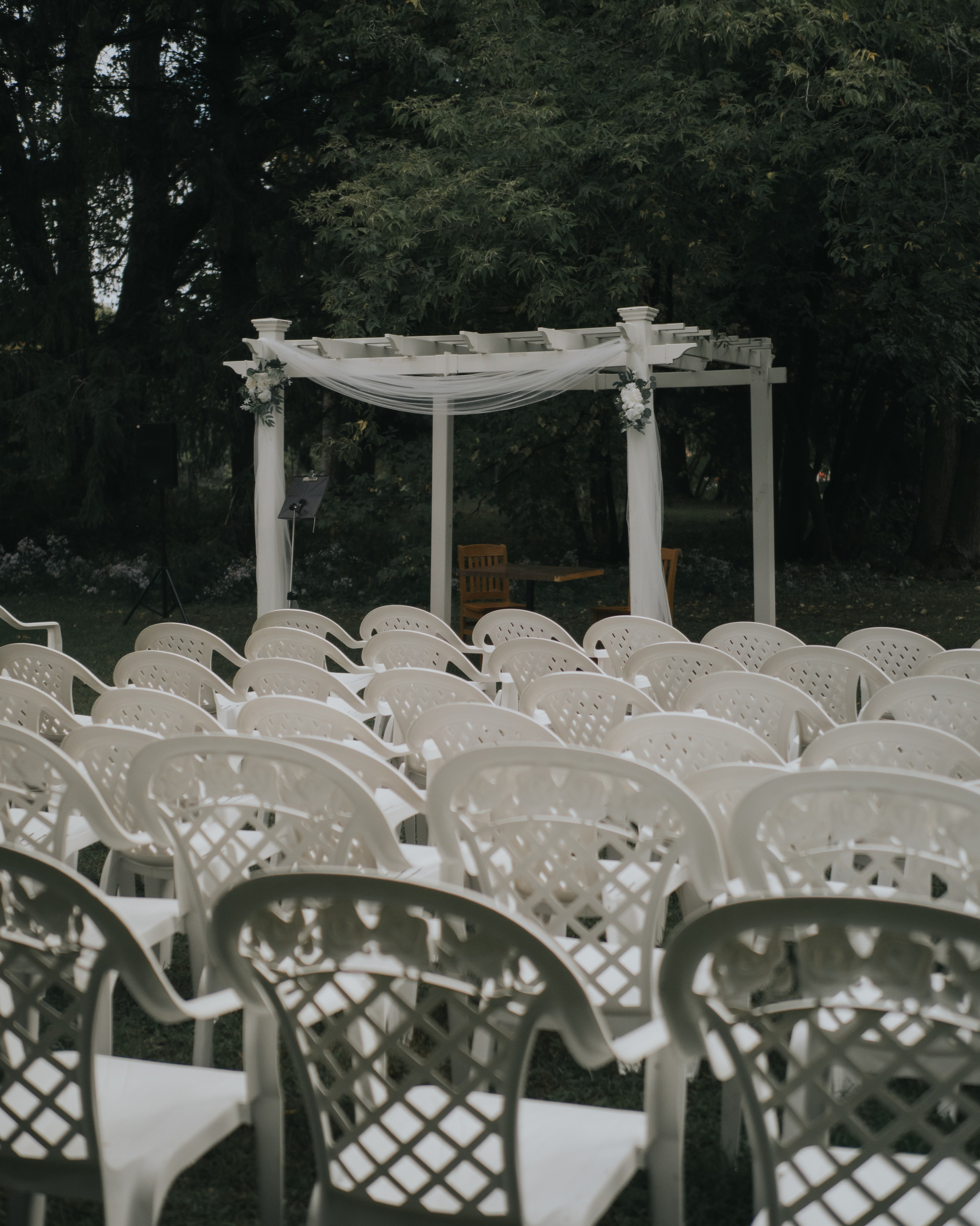 The most romantic rustic wedding venues in and around Montreal. Montreal Wedding Photographer — Muriel Oe Photo