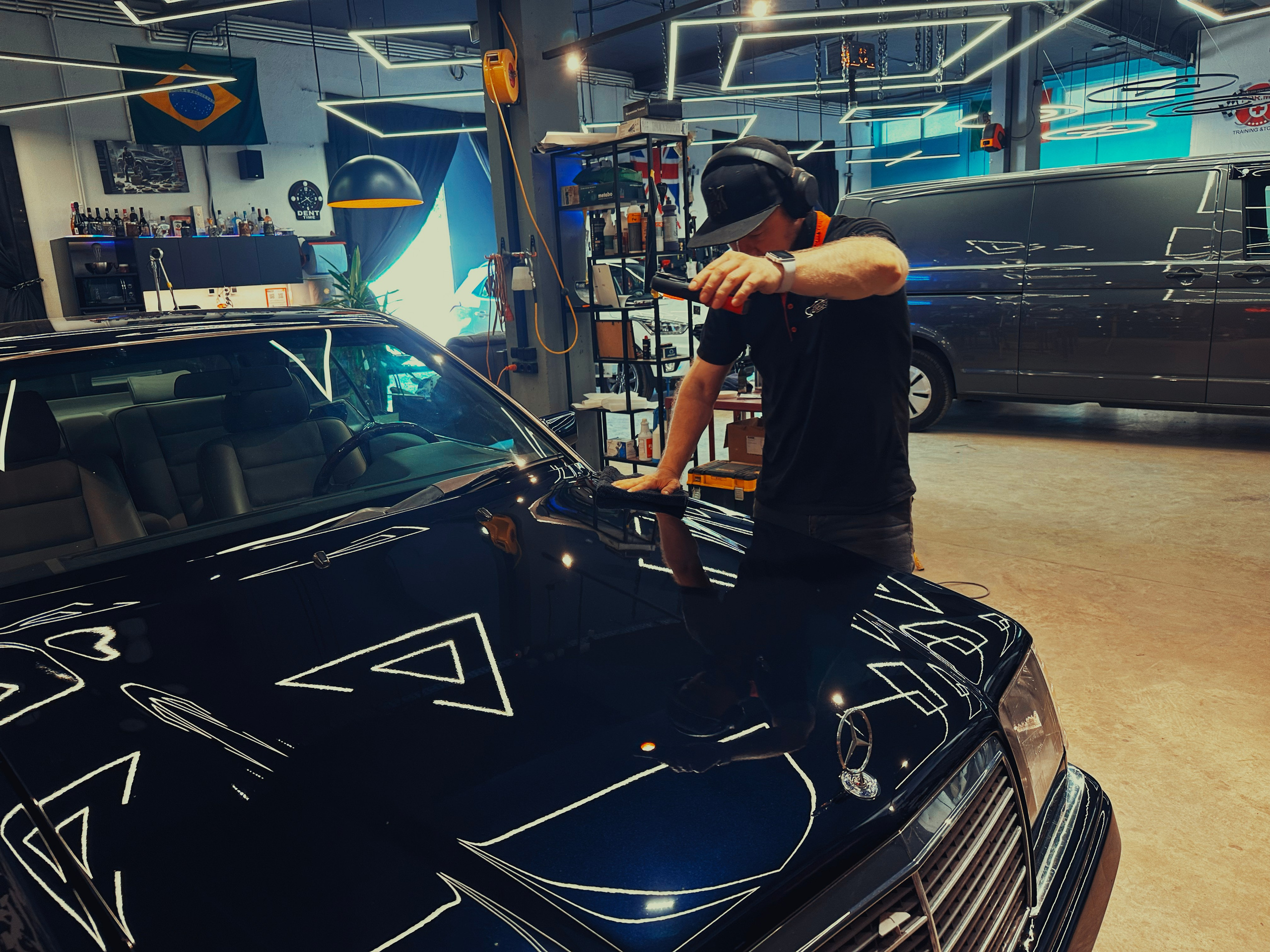 Mercedes-Benz W124 Coupe: Легендарное купе 80-90-х годов Detailing. Мастер Детейлинга / Автосервис / Ремонт Кузова PDR / Кишинёв